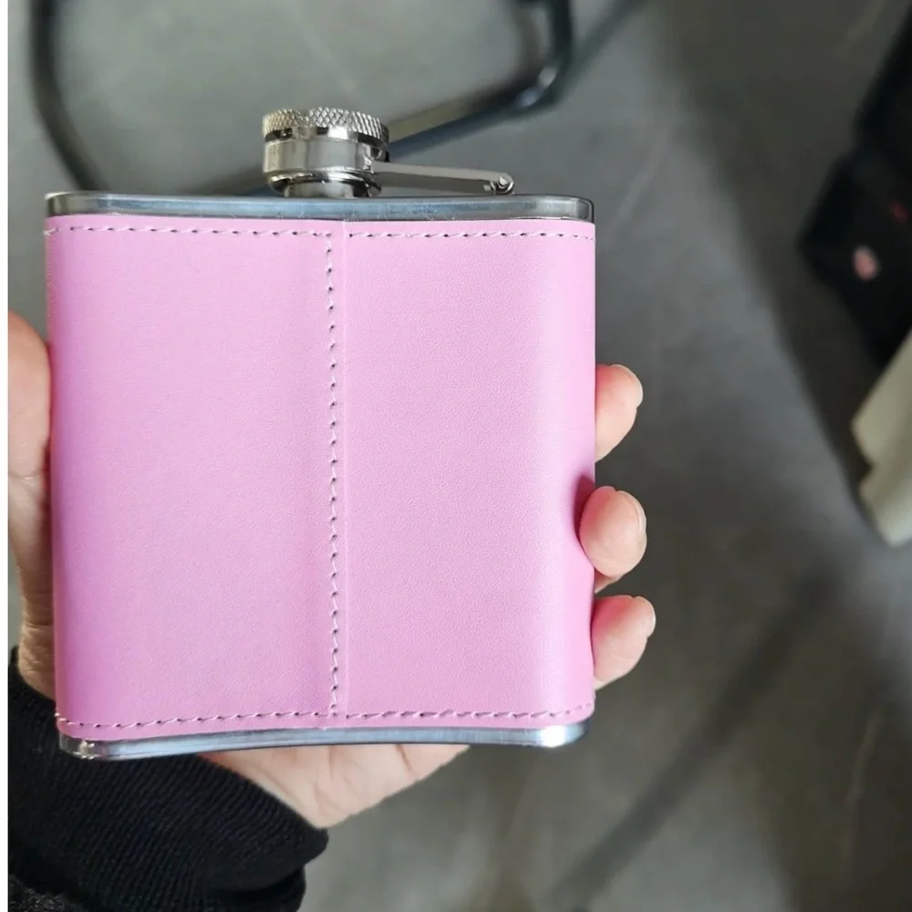 Pink 'I Support Women Who Golf' Flask Set